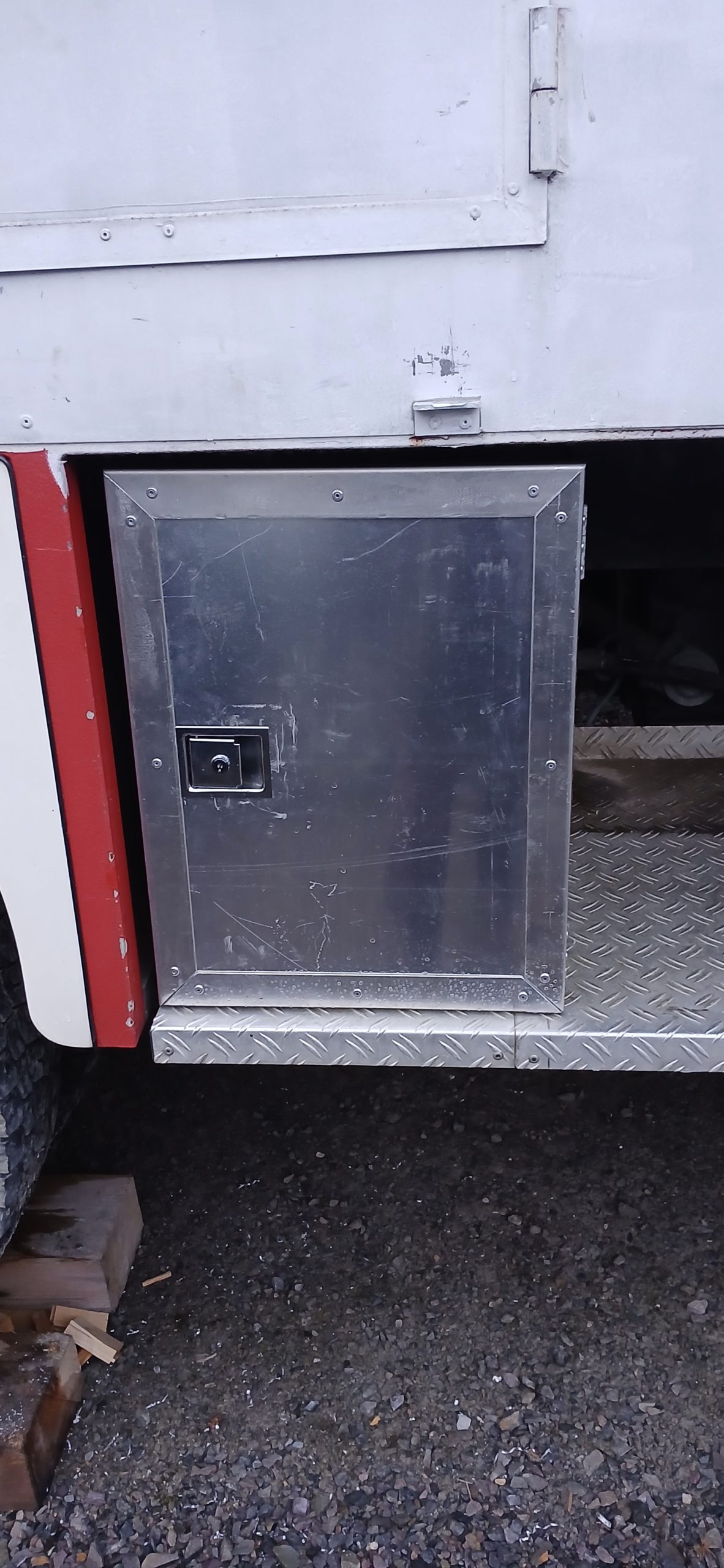 2026-02-12-17.32.54-scaled WOODY - Coffret gaz